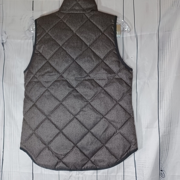 J. Crew Factory Excursion Down Puffer Vest Quilted Women SZ XS Gray - Picture 9 of 12